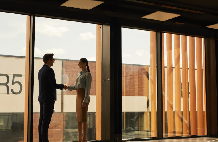 real estate deal in office 2021 09 24 04 09 37 utc 1